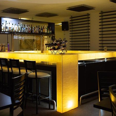 Hotel Aeropuerto Morelia Alvaro Obregon Екстериор снимка