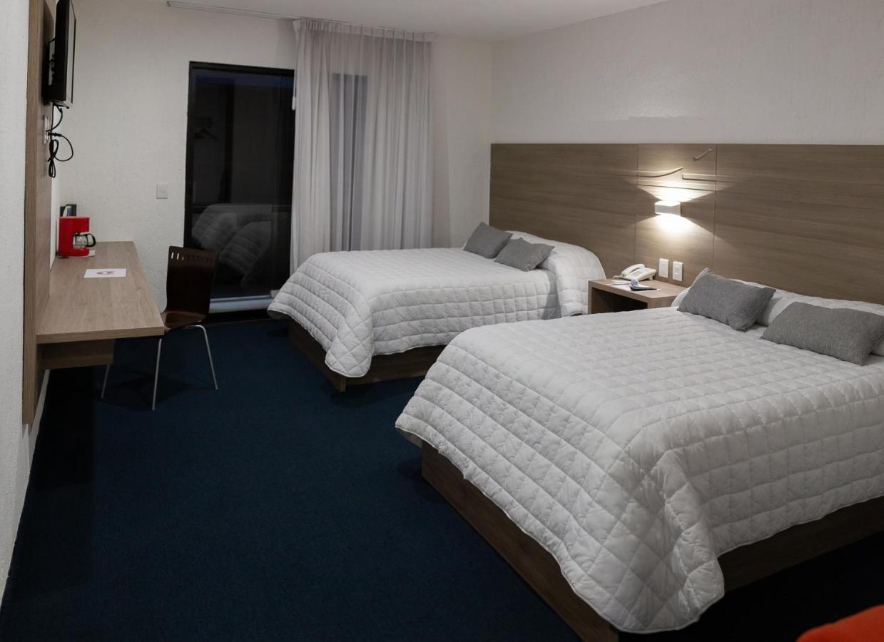 Hotel Aeropuerto Morelia Alvaro Obregon Екстериор снимка