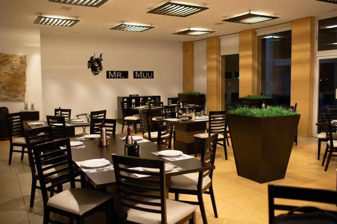 Hotel Aeropuerto Morelia Alvaro Obregon Екстериор снимка